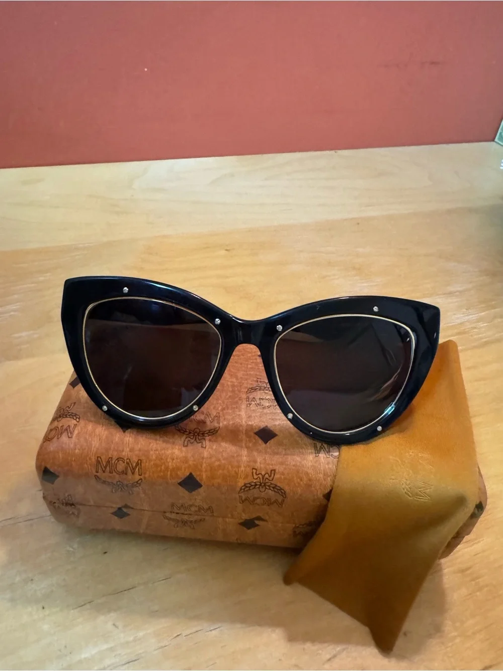 MCM 603S Women's Black & Gold Cat-Eye Sunglasses Set